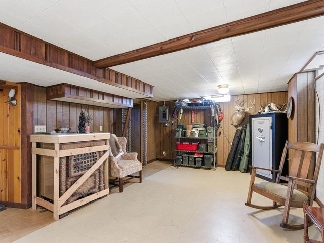 11141 W Mallory AVENUE, Hales Corners, WI 53130