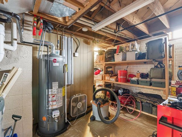 11141 W Mallory AVENUE, Hales Corners, WI 53130