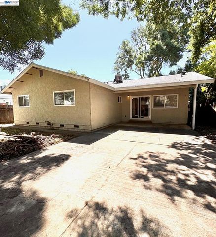 1475 Christina Ave, Stockton, CA 95204