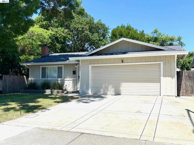 1475 Christina Ave, Stockton, CA 95204