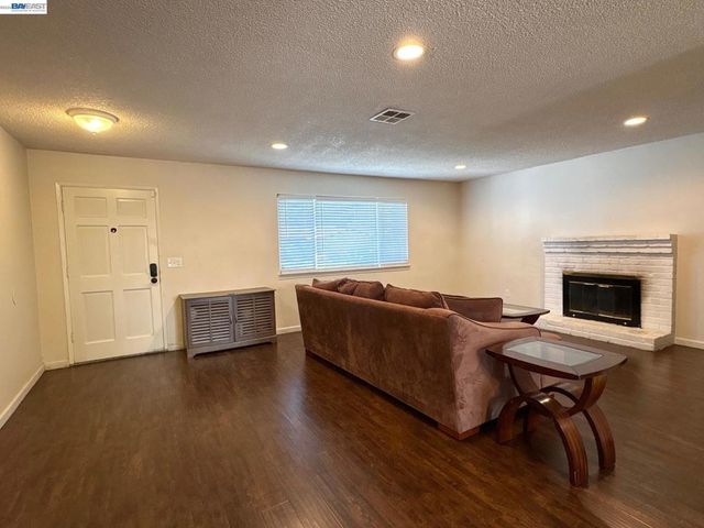 1475 Christina Ave, Stockton, CA 95204