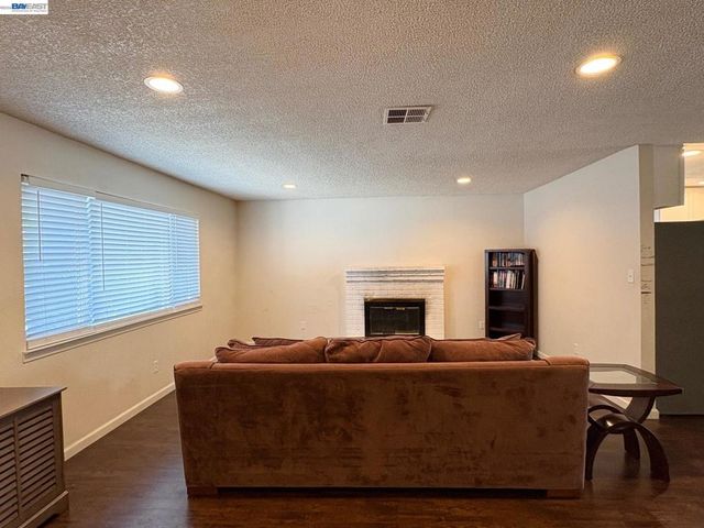 1475 Christina Ave, Stockton, CA 95204