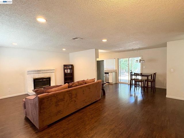 1475 Christina Ave, Stockton, CA 95204