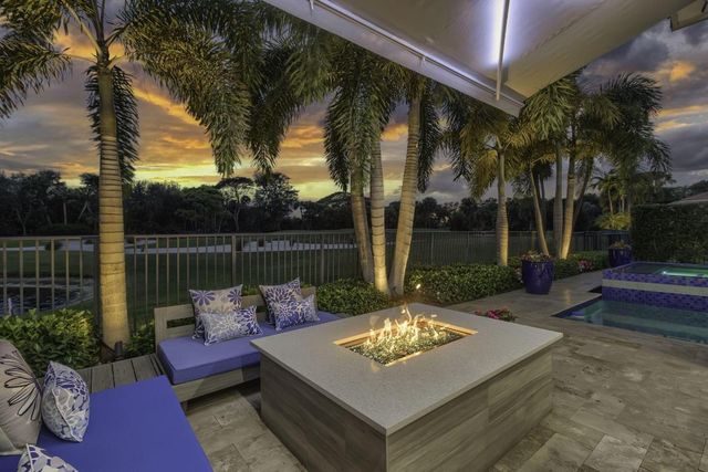 734 Cote Azur Drive, Palm Beach Gardens, FL 33410