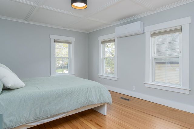 135 Main Street, Meredith, NH 03253