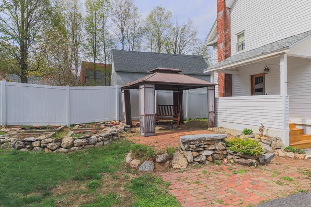 135 Main Street, Meredith, NH 03253