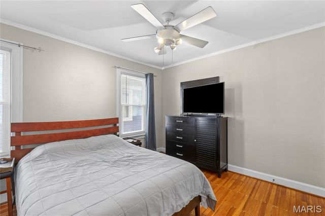 7062 Sutherland Avenue, St Louis, MO 63109