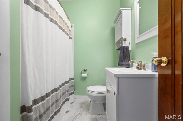 7062 Sutherland Avenue, St Louis, MO 63109