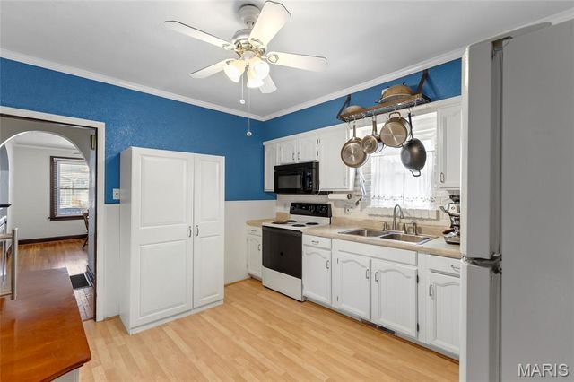 7062 Sutherland Avenue, St Louis, MO 63109