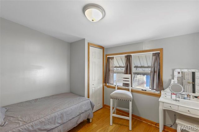 7062 Sutherland Avenue, St Louis, MO 63109