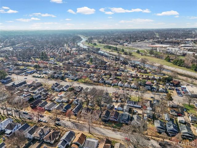 7062 Sutherland Avenue, St Louis, MO 63109