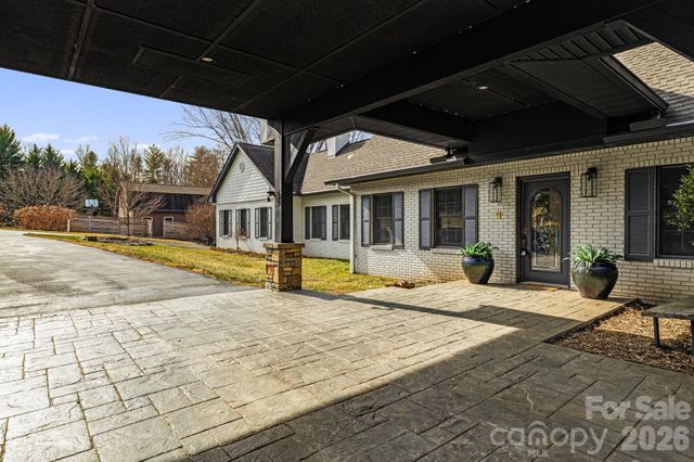 1236 Upper Brush Creek Road, Fairview, NC 28730