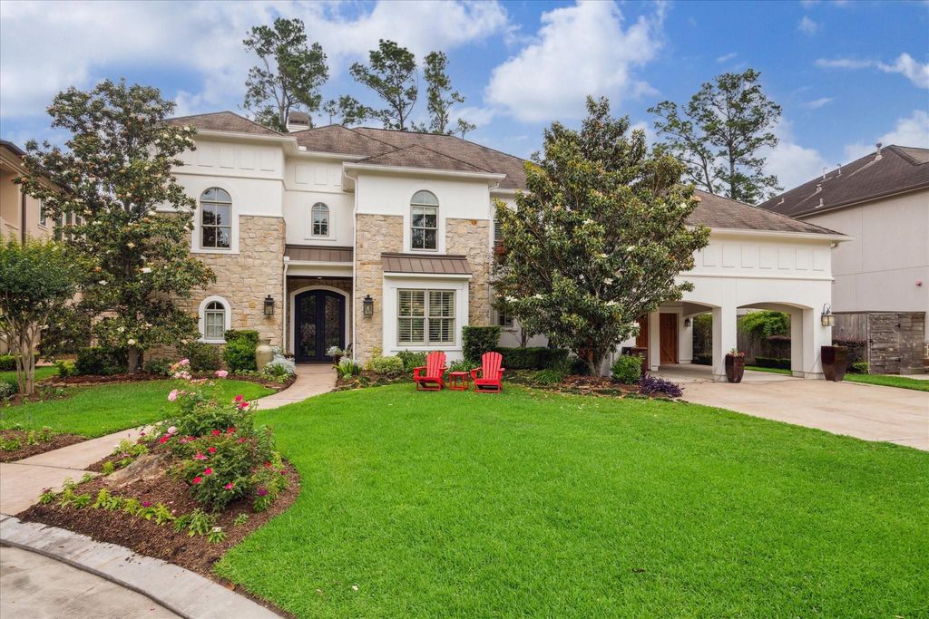 2 Burkhart Forest Court, Spring Valley Village, TX 77055