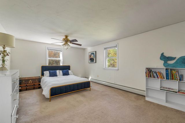 5 Ham Road, Raymond, NH 03077