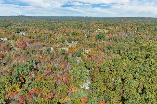 5 Ham Road, Raymond, NH 03077