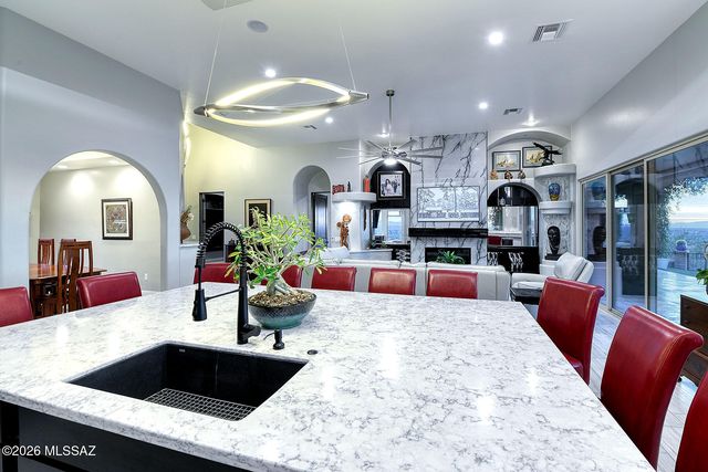 5405 N Houghton Road, Tucson, AZ 85749