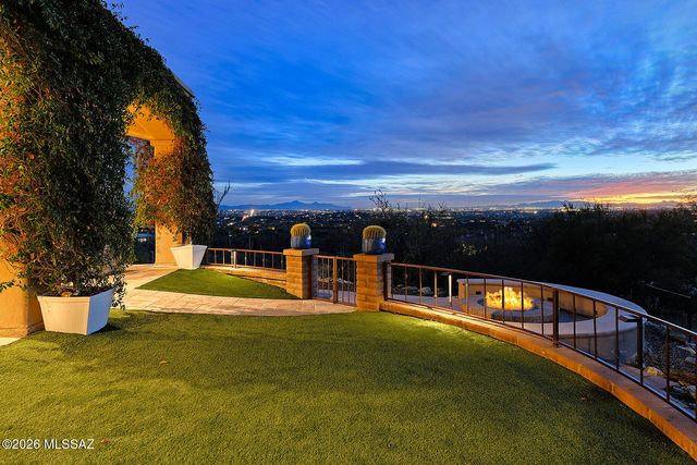 5405 N Houghton Road, Tucson, AZ 85749