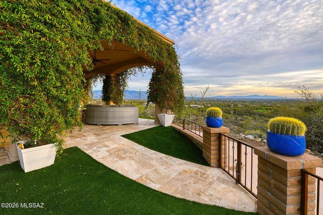 5405 N Houghton Road, Tucson, AZ 85749