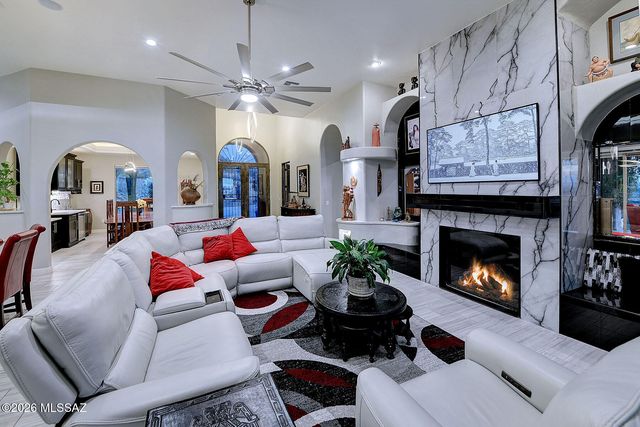 5405 N Houghton Road, Tucson, AZ 85749