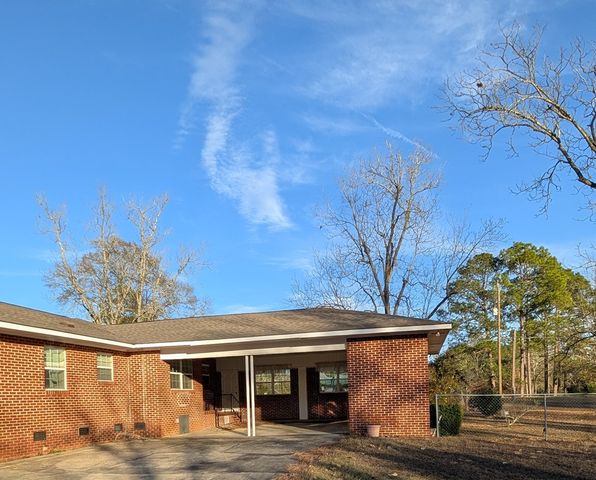 714 S Main St., Headland, AL 36345