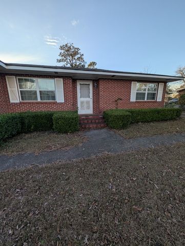 714 S Main St., Headland, AL 36345