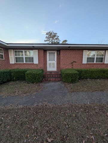 714 S Main St., Headland, AL 36345