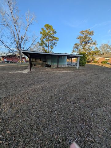 714 S Main St., Headland, AL 36345