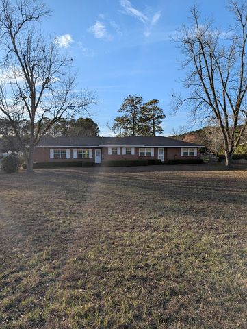 714 S Main St., Headland, AL 36345