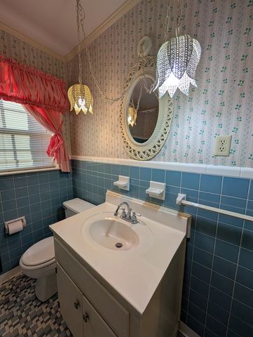 714 S Main St., Headland, AL 36345