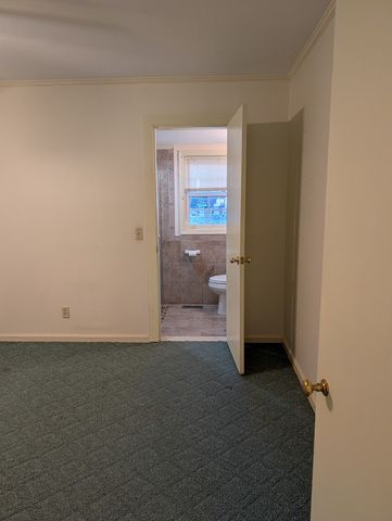 714 S Main St., Headland, AL 36345