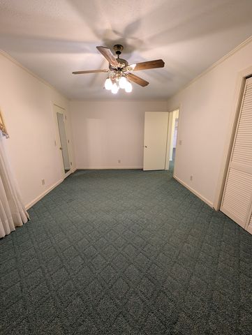 714 S Main St., Headland, AL 36345