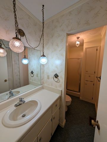 714 S Main St., Headland, AL 36345