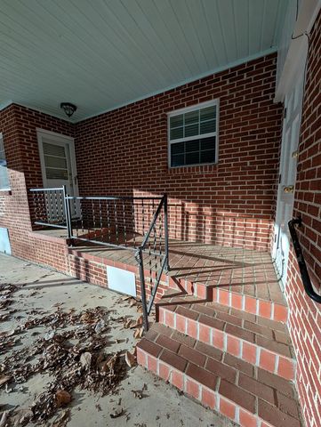 714 S Main St., Headland, AL 36345