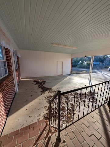 714 S Main St., Headland, AL 36345