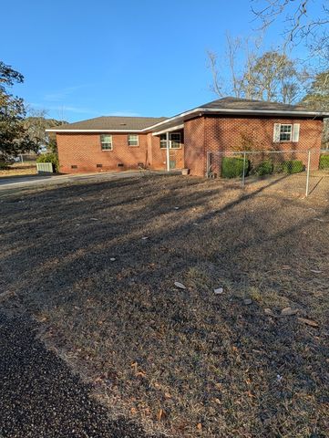 714 S Main St., Headland, AL 36345