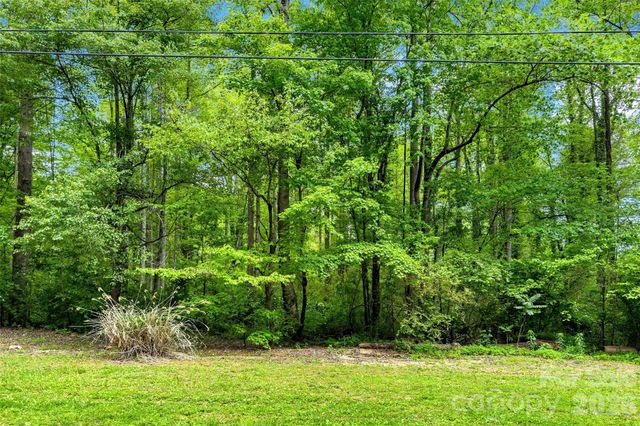 995 E Main Street, Old Fort, NC 28762