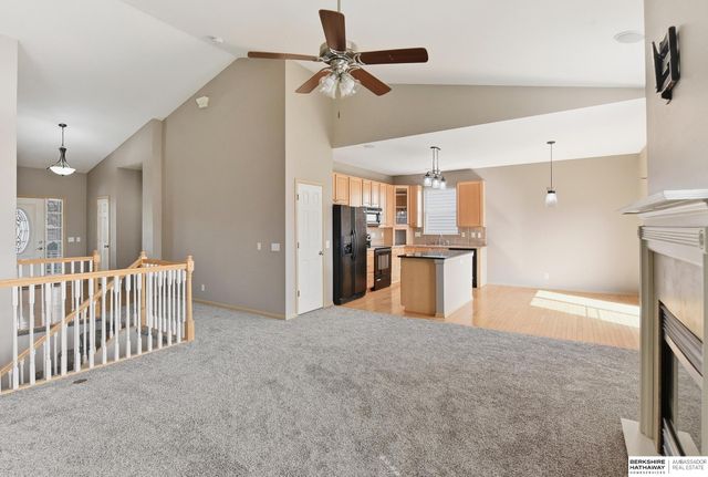 3811 S 190th Street, Omaha, NE 68130