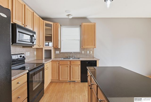 3811 S 190th Street, Omaha, NE 68130