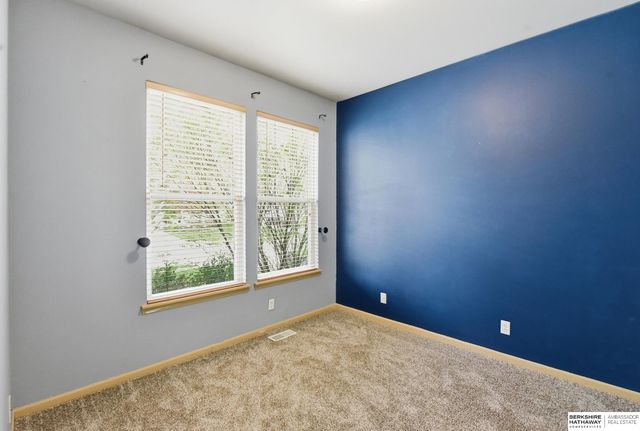 3811 S 190th Street, Omaha, NE 68130