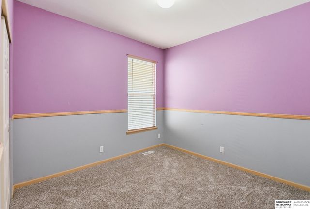 3811 S 190th Street, Omaha, NE 68130