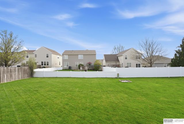 3811 S 190th Street, Omaha, NE 68130