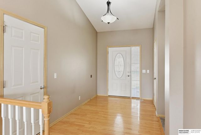 3811 S 190th Street, Omaha, NE 68130