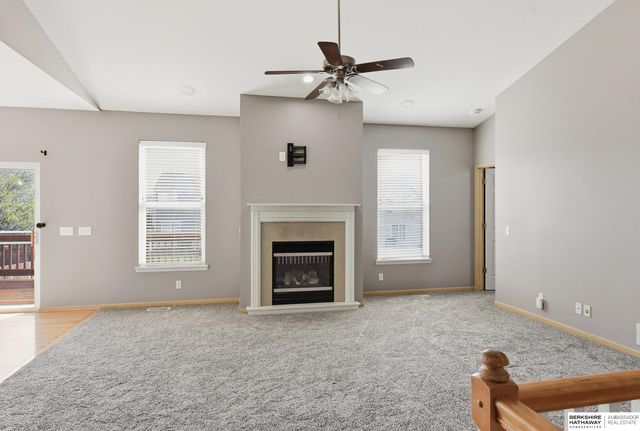 3811 S 190th Street, Omaha, NE 68130