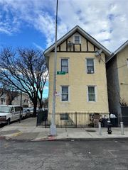 13827 91st Avenue, Jamaica, NY 11435