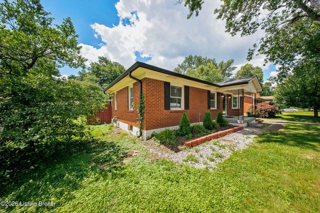 2002 Lynn Lea Rd, Louisville, KY 40216
