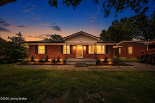 2002 Lynn Lea Rd, Louisville, KY 40216
