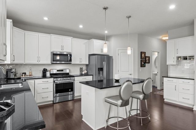 4313 Schilling Way, Woodbury, MN 55129