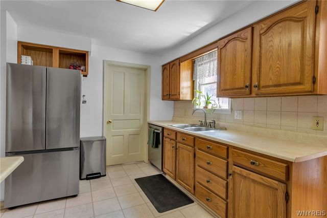425 North Avenue, North Tonawanda, NY 14120