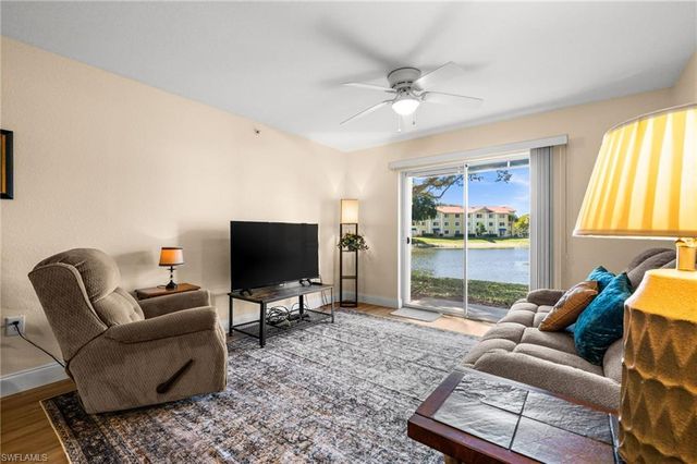 8264 Key Royal CIR 812, Naples, FL 34119