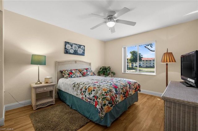 8264 Key Royal CIR 812, Naples, FL 34119